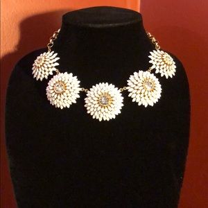 Ann Taylor White Enamel Flower Gold Tone Necklace